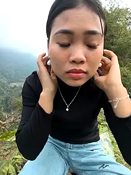 Lynly k2 online show from 02/13/26, 05:36