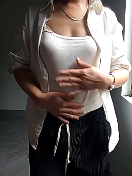 Lynn-122 online show from 04/21/26, 05:36