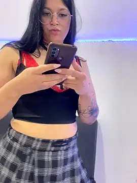 amazonaa9 online show from 11/29/25, 01:52