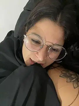 amazonaa9 online show from 04/23/26, 04:46