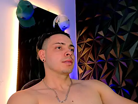 Maxwell Dupont online show from 11/12/25, 09:47