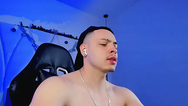 Maxwell Dupont online show from 12/03/25, 12:03