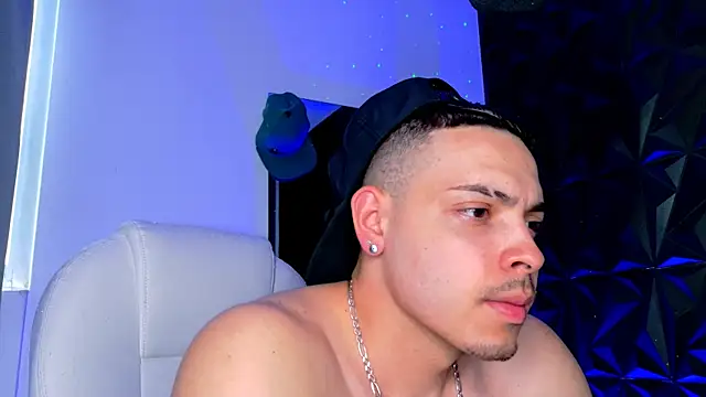 Maxwell Dupont online show from 01/09/26, 08:43