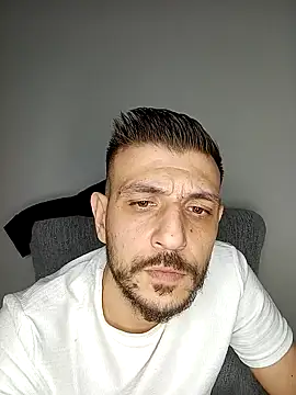 Snapshot of Red_dewilll chatting on 11/07/25, 11:27 Red dewilll online show from 11/07/25, 11:27