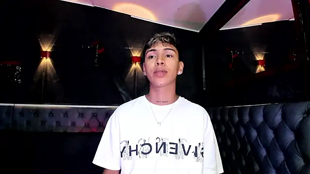 Timmy Kiing  online show from 12/22/25, 11:57