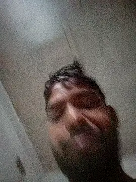 Snapshot of Akashking24 chatting on 08/04/26, 03:43 Akashking24 online show from 08/04/26, 03:43