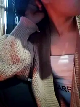 Yumiik2kk online show from 11/16/25, 11:21