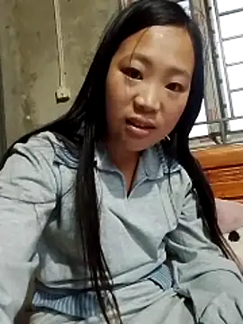 Yumiik2kk online show from 12/15/25, 10:30