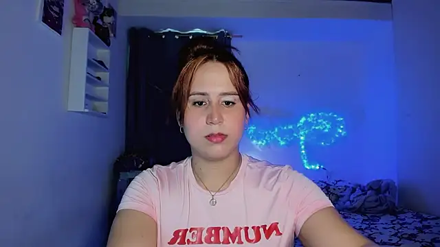 Sofiababyy online show from 07/17/26, 06:13