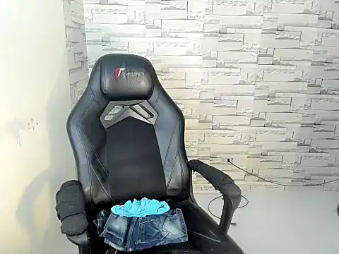 YumsSantos online show from 07/24/26, 05:55