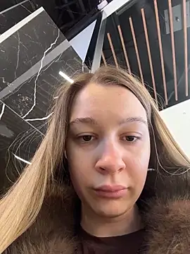 SashaCatt online show from 12/15/25, 07:56