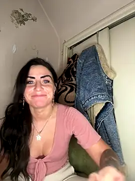 ValayaNoire online show from 12/14/25, 11:26