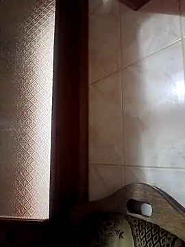 Snapshot of AmiaBanks chatting on 11/15/25, 02:20 AmiaBanks online show from 11/15/25, 02:20