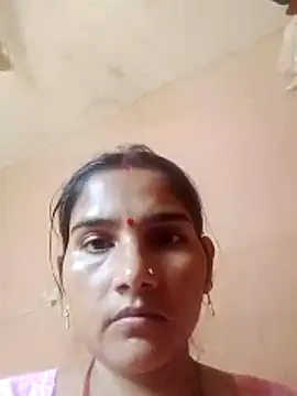 Snapshot of Seema_ji12 chatting on 12/15/25, 05:34 Seema ji12 online show from 12/15/25, 05:34