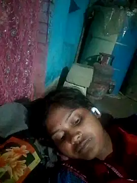 Snapshot of Anjali_bady chatting on 11/10/25, 05:23 Anjali bady online show from 11/10/25, 05:23