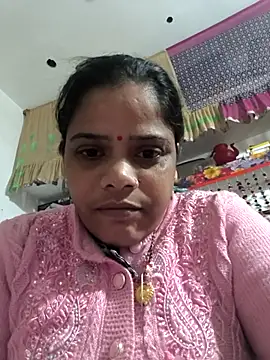 Hot suini online show from 12/16/25, 02:55