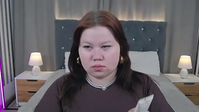 Snapshot of EvaNova_ chatting on 02/13/26, 04:30 EvaNova online show from 02/13/26, 04:30