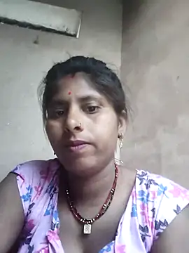 Maya mohni online show from 04/25/26, 12:24