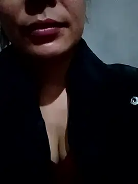 Snapshot of Lyla_john chatting on 01/14/26, 05:13 Lyla john online show from 01/14/26, 05:13