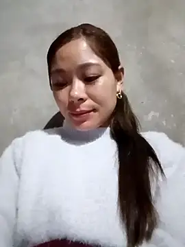 Snapshot of Lyla_john chatting on 02/18/26, 01:34 Lyla john online show from 02/18/26, 01:34