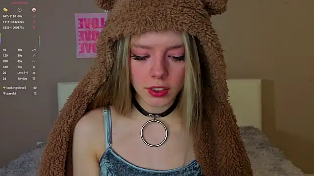 Snapshot of TiffinyMergist chatting on 01/18/26, 07:17 TiffinyMergist online show from 01/18/26, 07:17