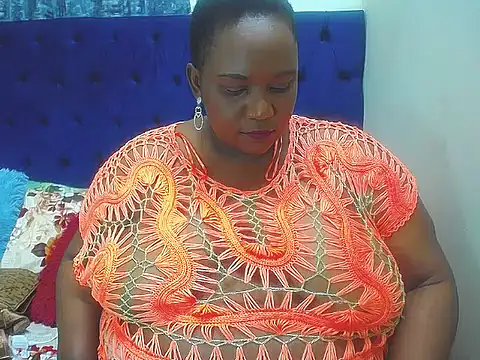 BMWWWXXX online show from 11/13/25, 08:13