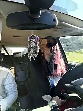 MickNanaa online show from 11/27/25, 10:17