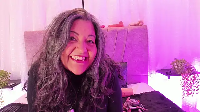 Victoriaa Anderson online show from 04/22/26, 02:07