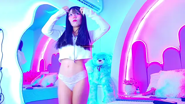 Snapshot of BunnySexyy18 chatting on 05/04/26, 03:35 BunnySexyy18 online show from 05/04/26, 03:35