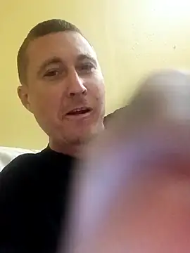 Snapshot of RoughIntentions4U chatting on 11/10/25, 11:59 RoughIntentions4U online show from 11/10/25, 11:59