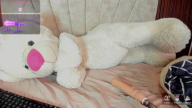 Snapshot of AMARA_BRUNET chatting on 03/01/26, 04:36 AMARA BRUNET online show from 03/01/26, 04:36