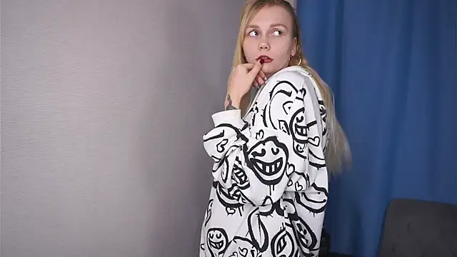 UnDesiga online show from 11/22/25, 05:34