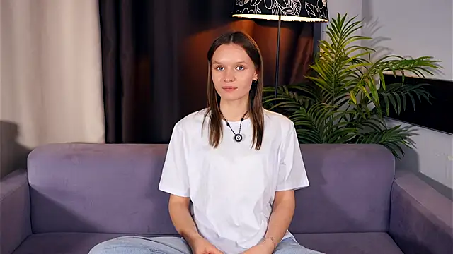 Snapshot of EdythLao chatting on 11/10/25, 12:04 EdythLao online show from 11/10/25, 12:04