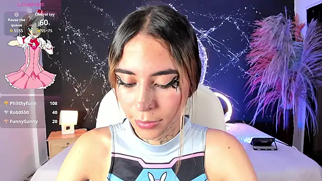 bellacrawford  online show from 12/01/25, 06:07