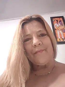 Snapshot of karlaanqui1 chatting on 05/07/26, 10:15 karlaanqui1 online show from 05/07/26, 10:15
