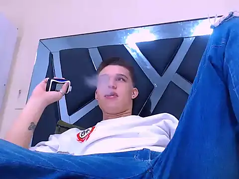 Liam York  online show from 12/22/25, 08:39