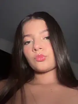 EmmiiGlow online show from 02/10/26, 06:28