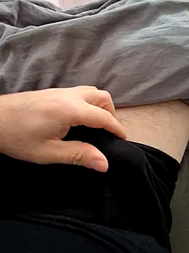 Snapshot of MirkoEF chatting on 02/05/26, 11:48 MirkoEF online show from 02/05/26, 11:48