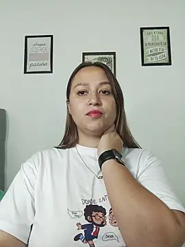 Snapshot of Elizav chatting on 04/11/26, 01:10 Elizav online show from 04/11/26, 01:10