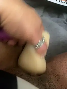 Snapshot of juicythickclit69 chatting on 11/16/25, 05:13 juicythickclit69 online show from 11/16/25, 05:13