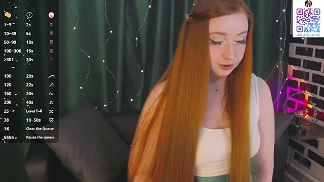 Snapshot of BellaQueennss chatting on 12/04/25, 09:18 BellaQueennss online show from 12/04/25, 09:18