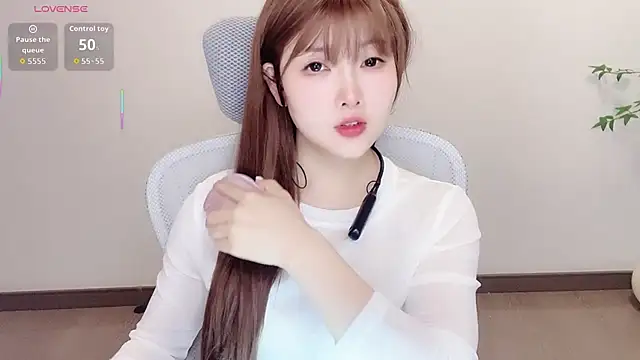 Insist6 online show from 04/10/26, 12:43