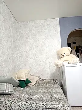 Snapshot of URALS-BOOBS chatting on 12/17/25, 08:15 URALS-BOOBS online show from 12/17/25, 08:15