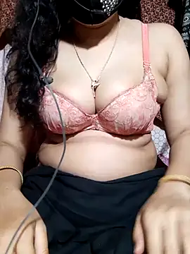 HotGirl23231 online show from 04/17/26, 06:44