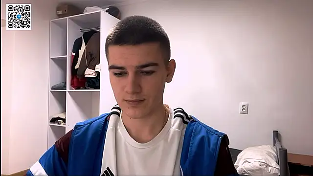 Snapshot of _BarePulse chatting on 02/02/26, 08:51 BarePulse online show from 02/02/26, 08:51