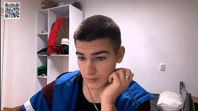 Snapshot of _BarePulse chatting on 02/11/26, 08:36 BarePulse online show from 02/11/26, 08:36