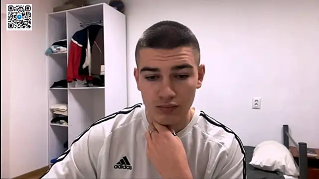 Snapshot of _BarePulse chatting on 02/20/26, 08:42 BarePulse online show from 02/20/26, 08:42