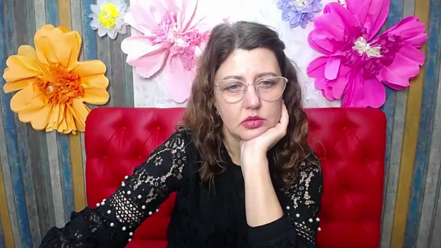 RoseHille online show from 12/03/25, 02:59