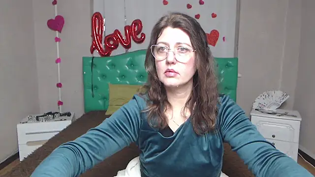 RoseHille online show from 02/19/26, 06:04