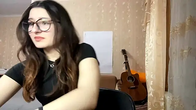 Snapshot of DonnieBooton chatting on 11/20/25, 01:11 DonnieBooton online show from 11/20/25, 01:11